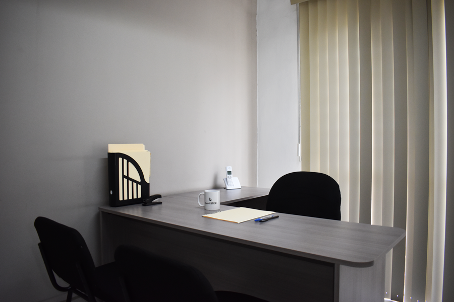 Lanister Centro de Negocios - La Estancia