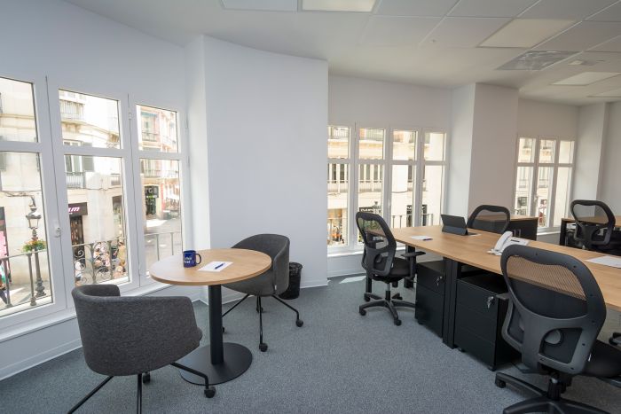 First Workplaces - Larios 