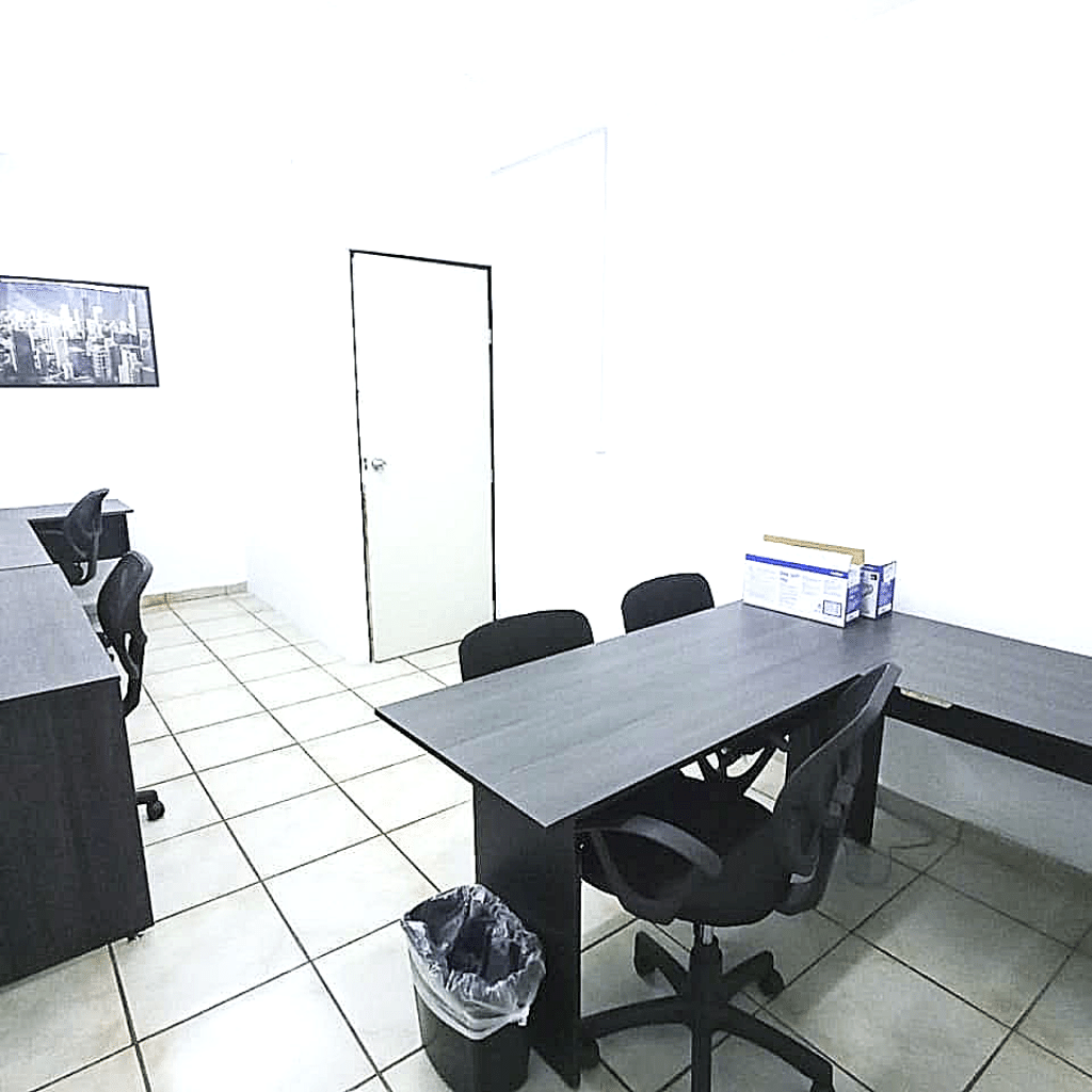 Lanister Centro de Negocios - Las Rosas