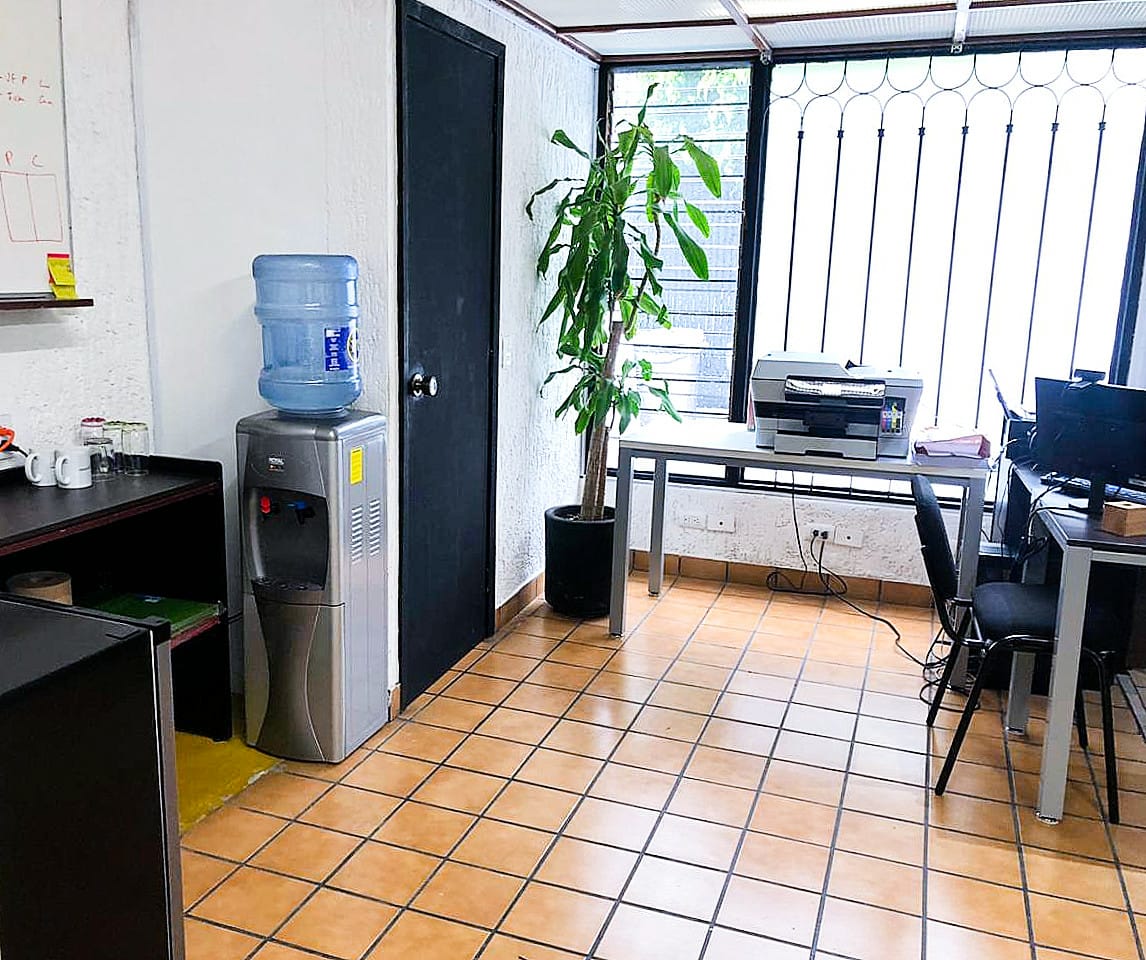 Lanister Centro de Negocios - Guadalupe